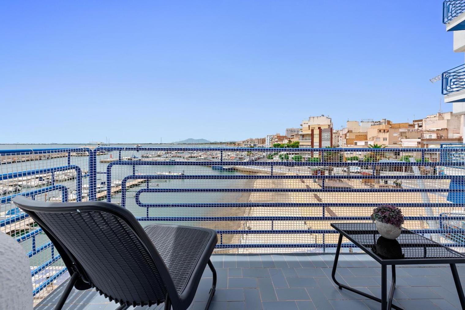 Vora Port Apartment L'Ampolla Exterior photo